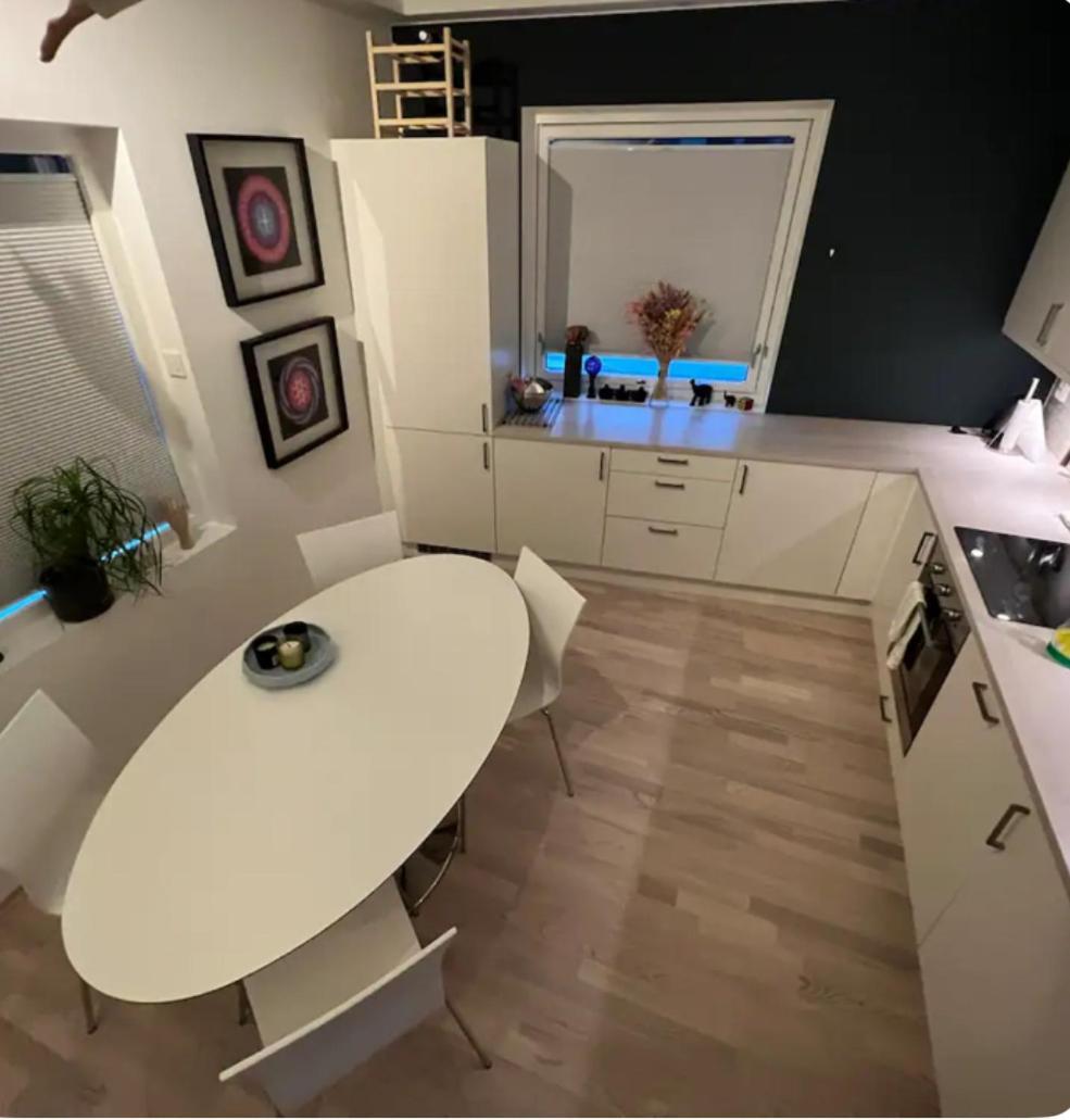 Moderne Leilighet Стур Экстерьер фото